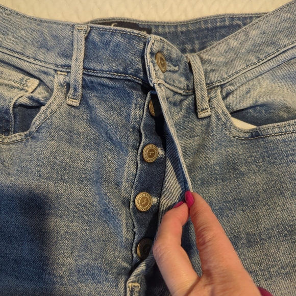 Hollister Jeans Ultra High-Rise Vintage Straight Stretch Light Wash 11S 30x25 - Picture 2 of 7